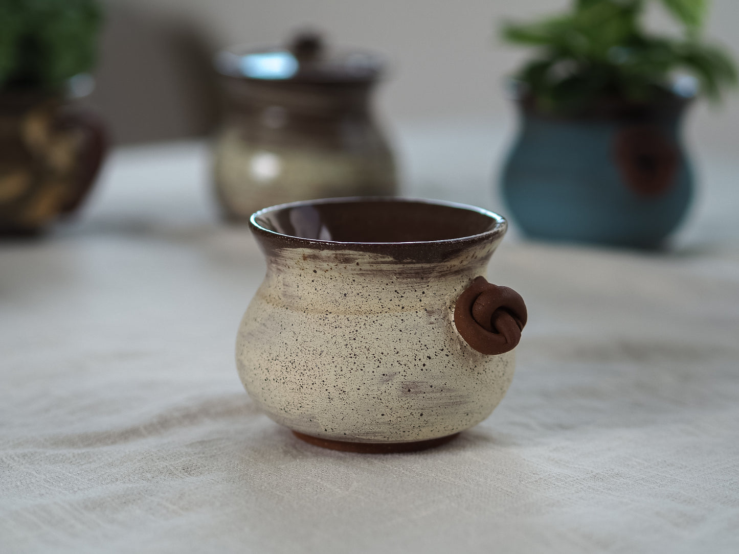 mist knotted mug